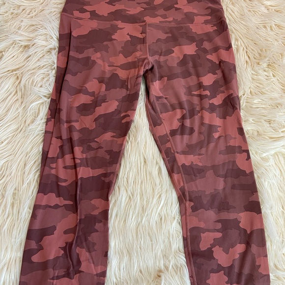 lululemon align pink camo leggings size 14 - 21 in inseam - Picture 6 of 7